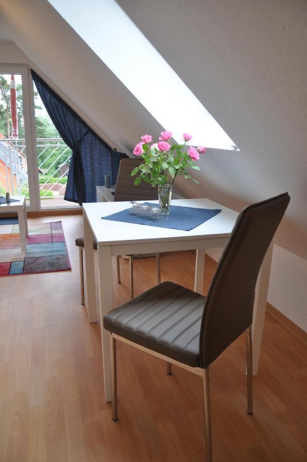 Ferienhaus Mueritzzauber / 1 Zimmer Dachgeschoss-Appartement Röbel Eksteriør billede