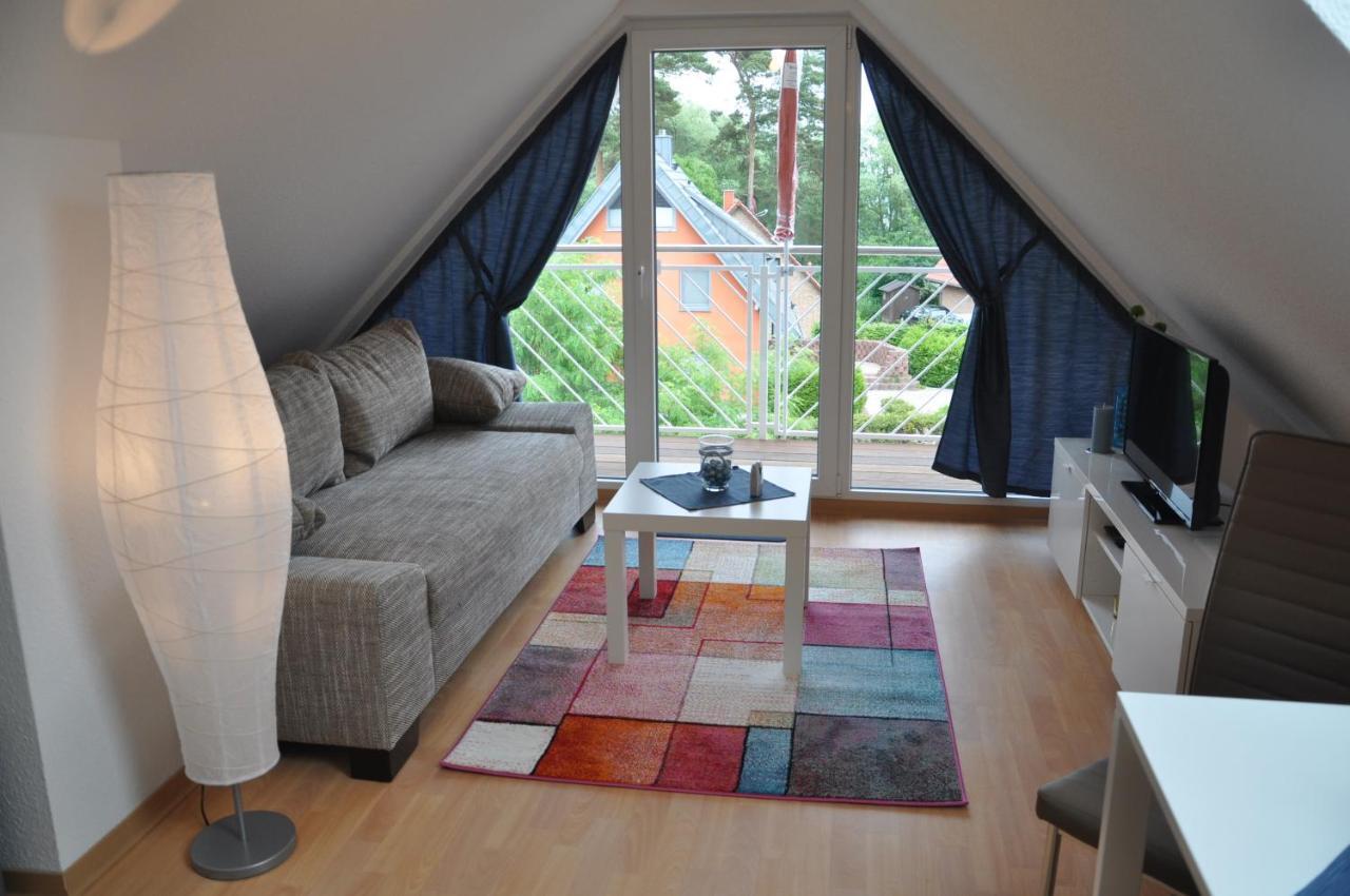 Ferienhaus Mueritzzauber / 1 Zimmer Dachgeschoss-Appartement Röbel Eksteriør billede